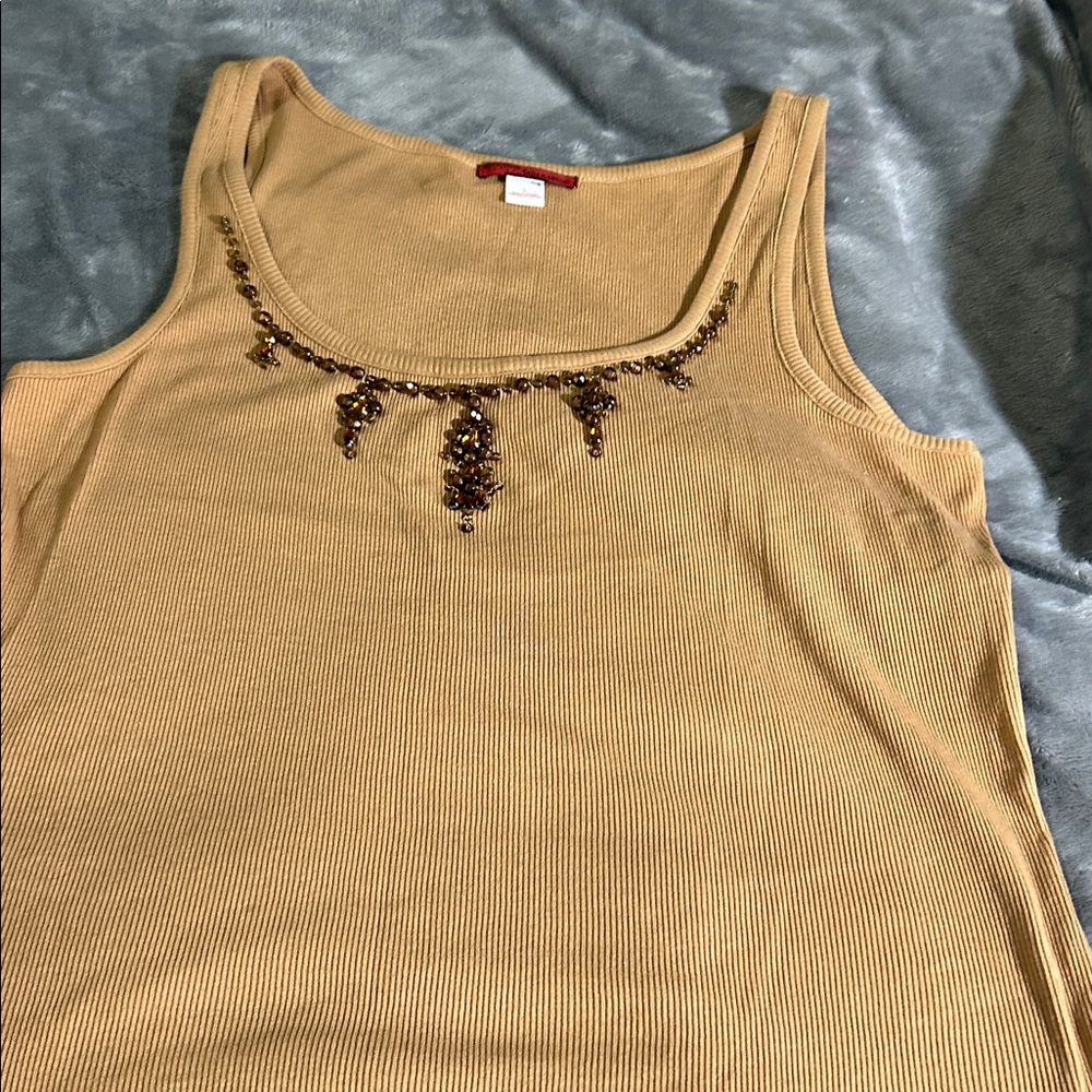 Tan summer top. - Picture 2 of 6